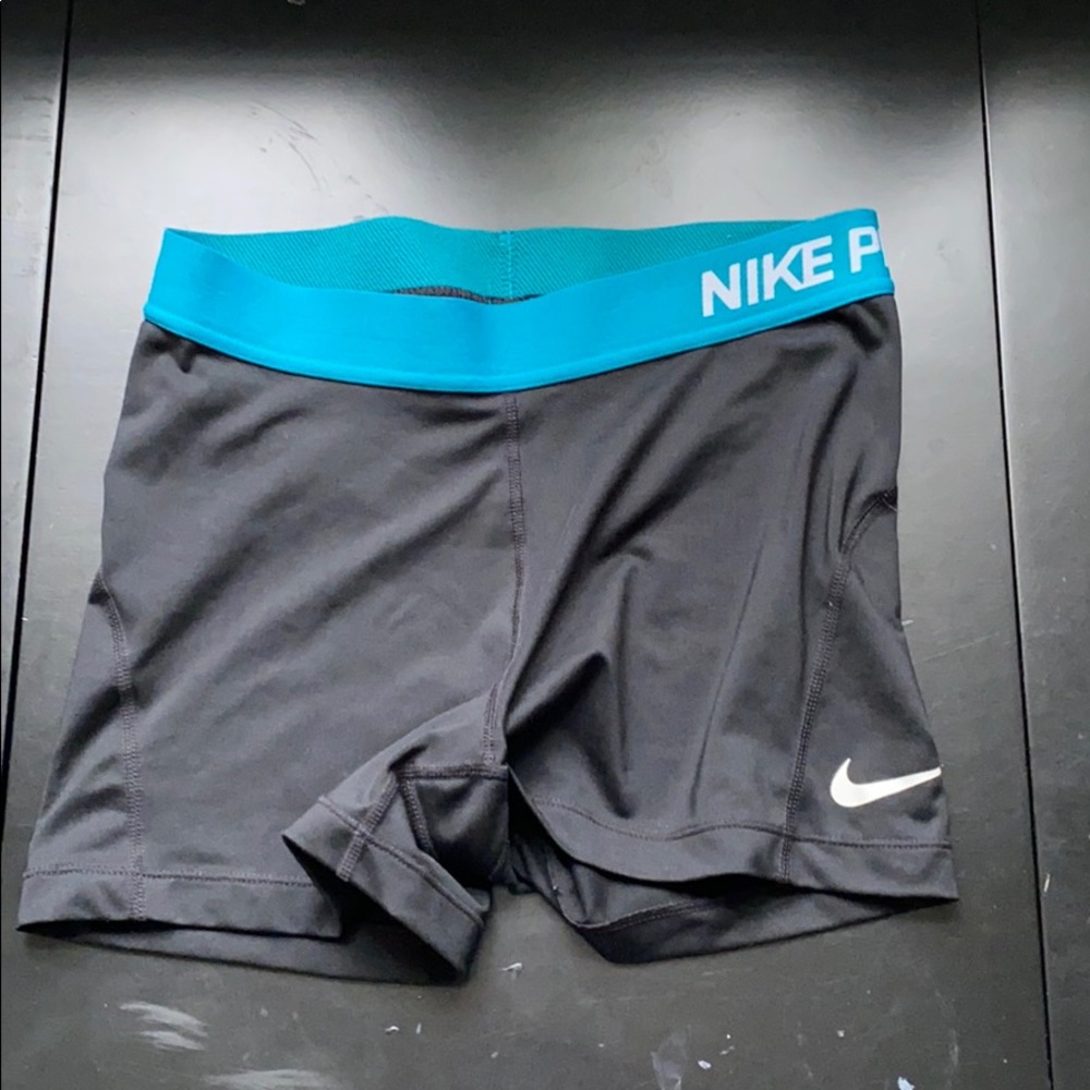 Nike Pro Shorts M